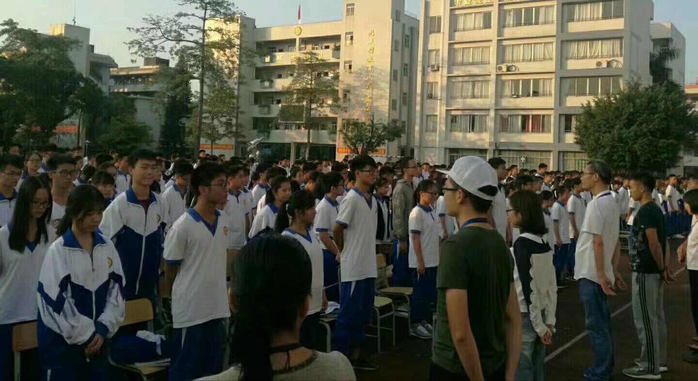 胡朝阳老师在广州六十六中演讲高三励志演讲